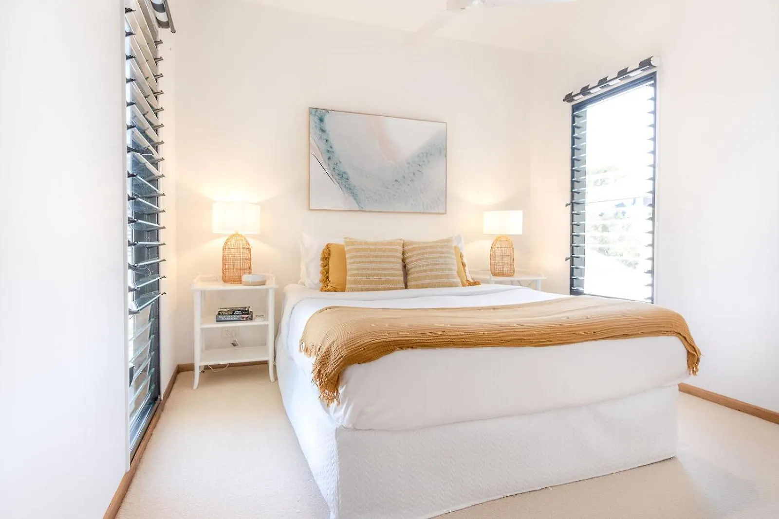 Coastal Getaway Across From Dicky Beach كالوندرا